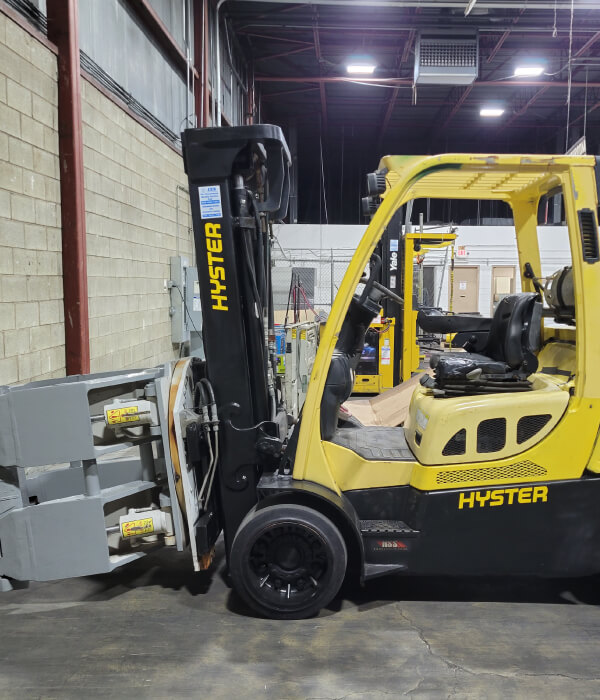 Hyster Roll Handling Forklift with Paper Clamp Attachment